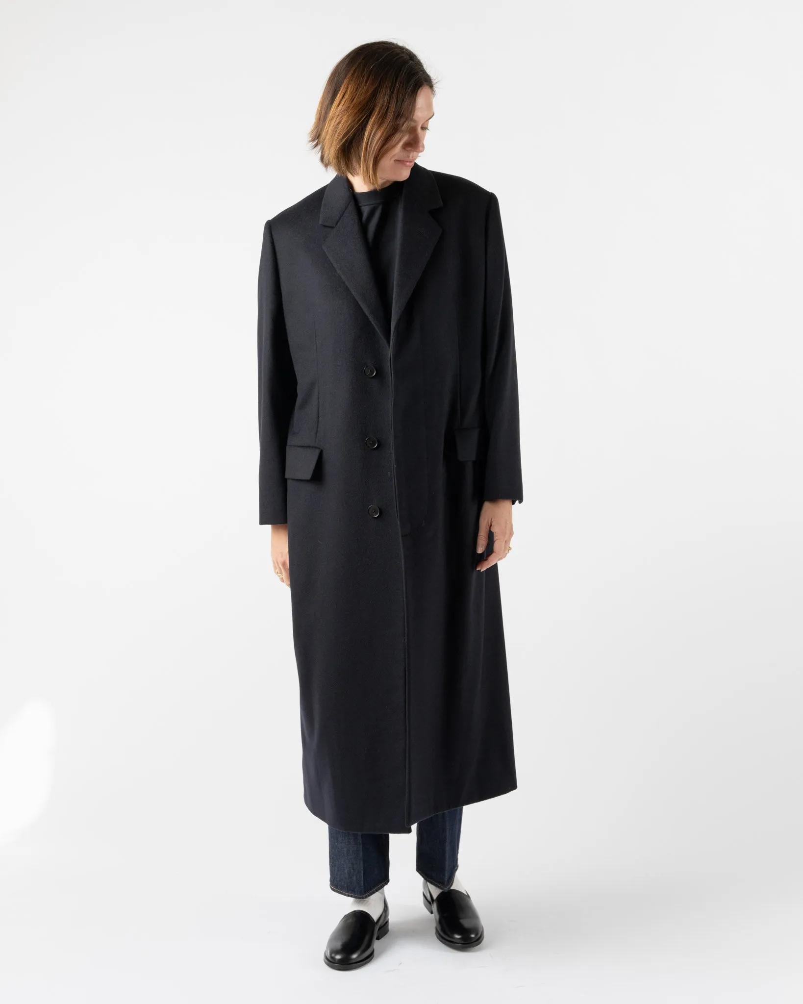 Auralee Cashmere Molefield Chesterfield Coat in Dark Navy