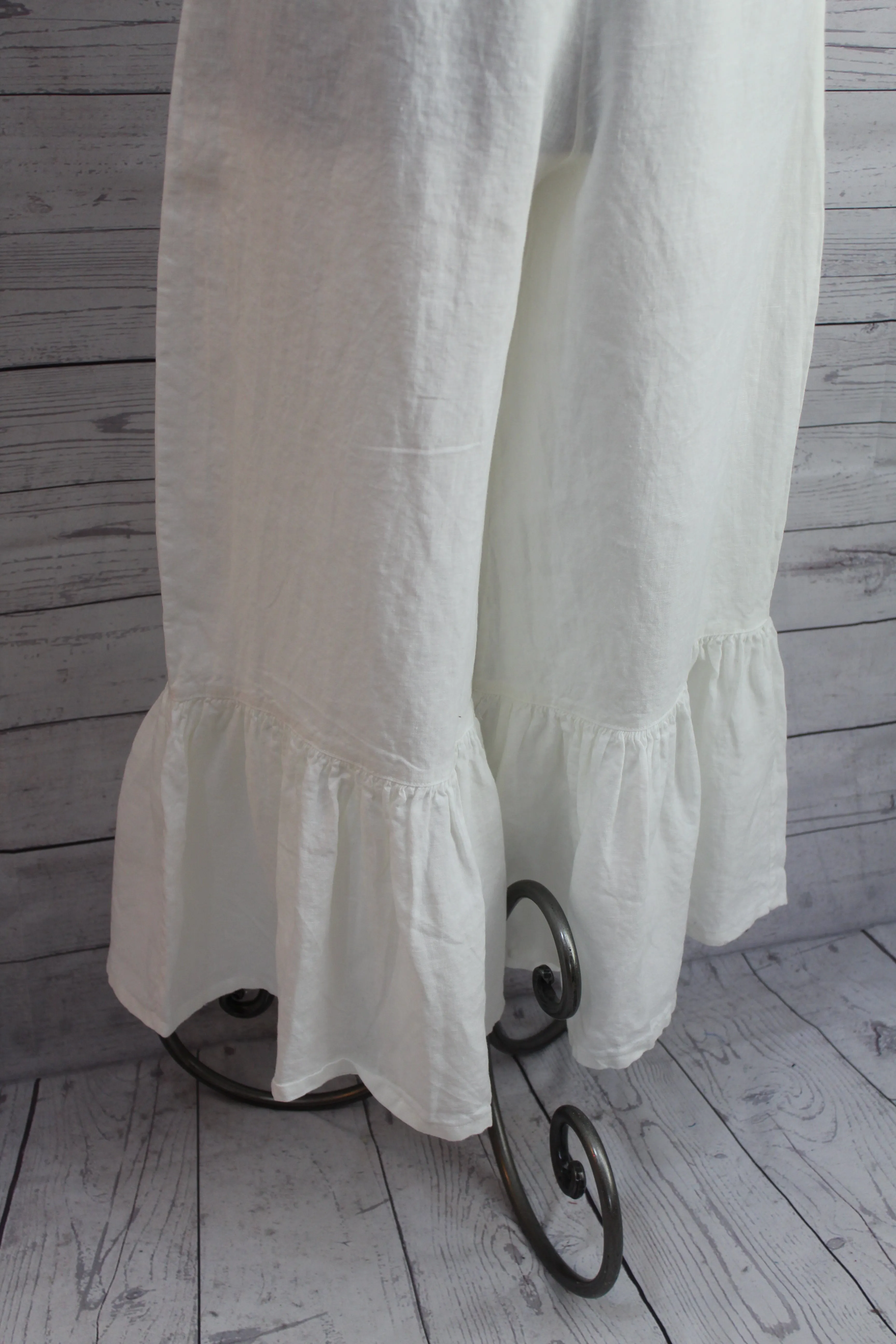 Bryn Walker Light Linen - Ruffle Pant