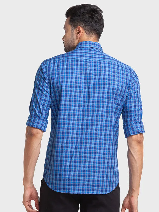 Colorplus Men Blue Checkered Tailored Fit Full Sleeve Spread Collar Shirt