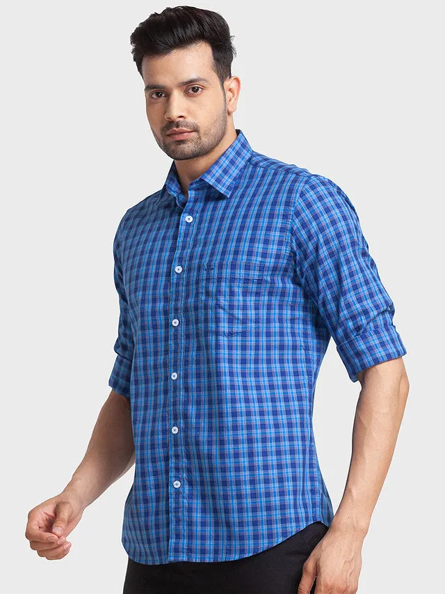 Colorplus Men Blue Checkered Tailored Fit Full Sleeve Spread Collar Shirt