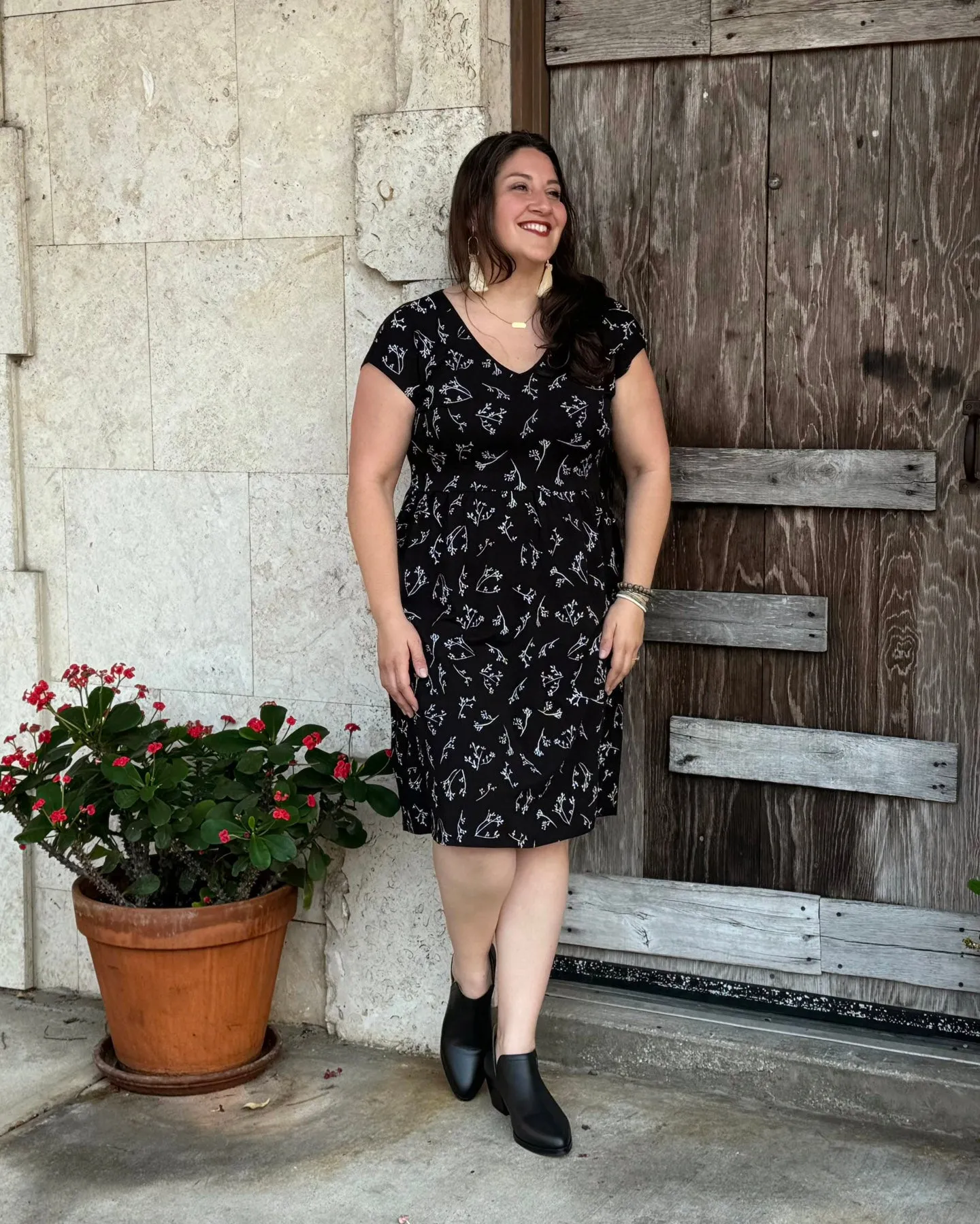 ESSIE printed dress in Black/White